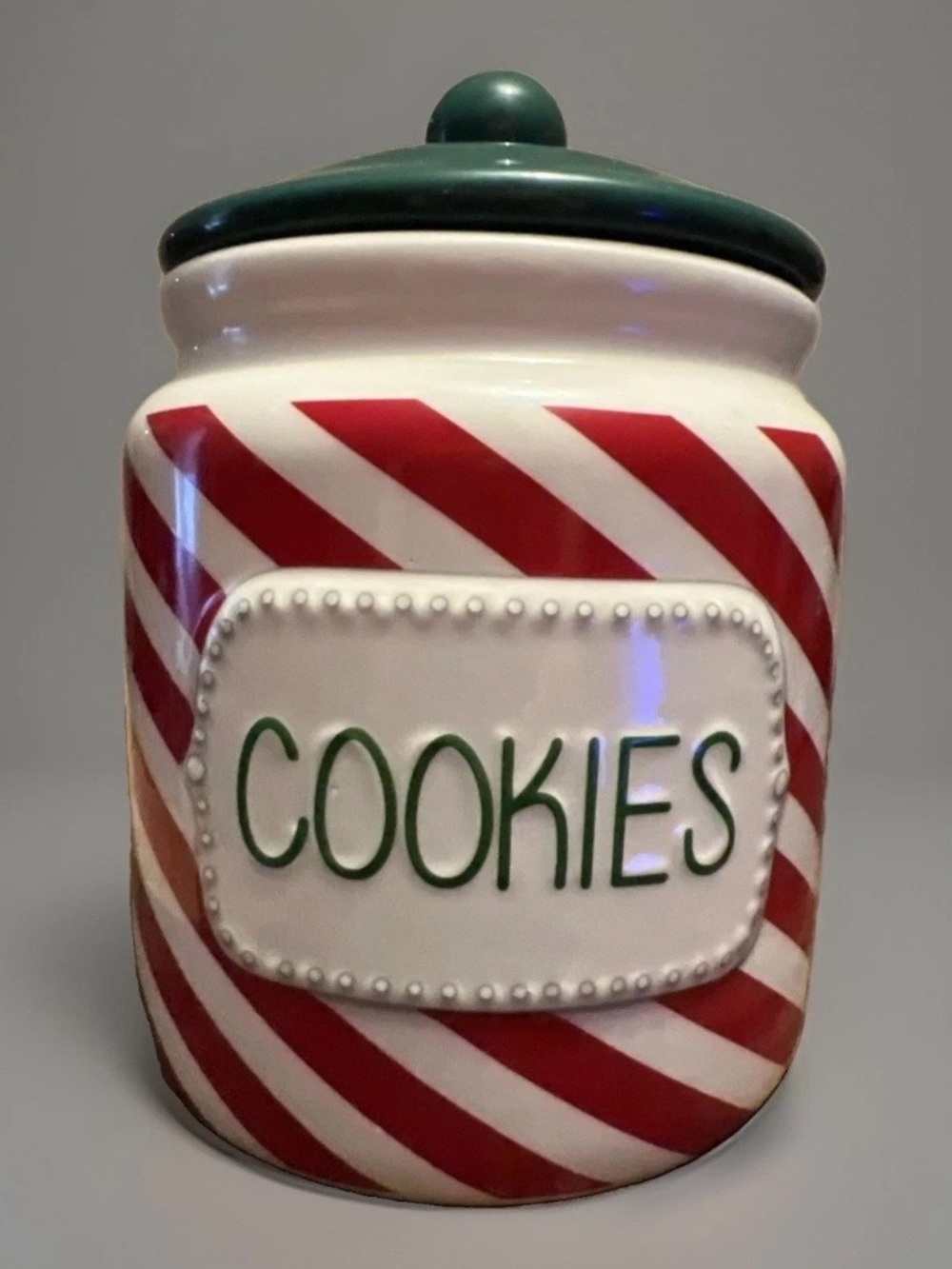 CANDY CANE PATTERNED CHRISTMAS HOLIDAY CERAMIC COOKIE JAR